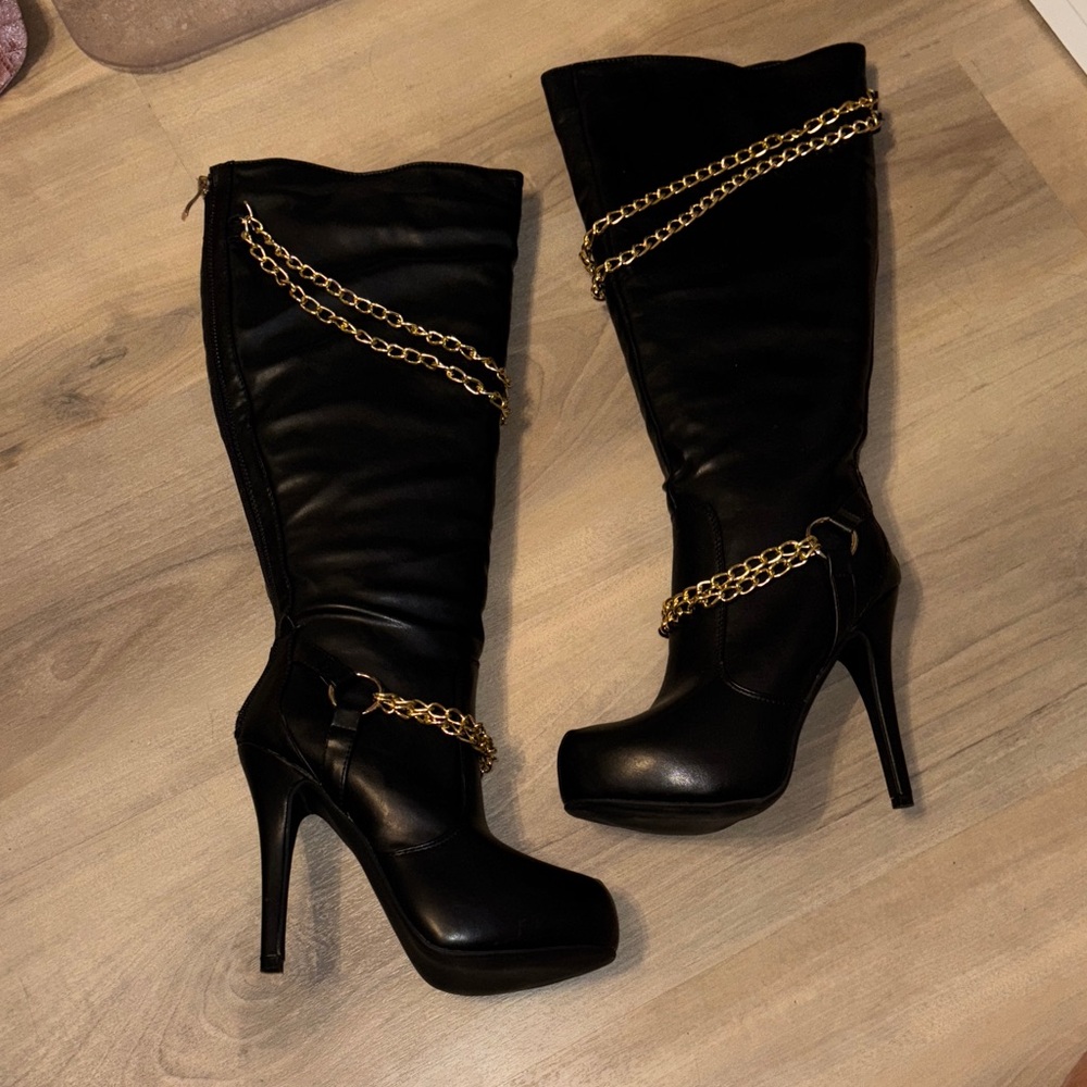 JustFab Black Heeled Boots with Gold Chain